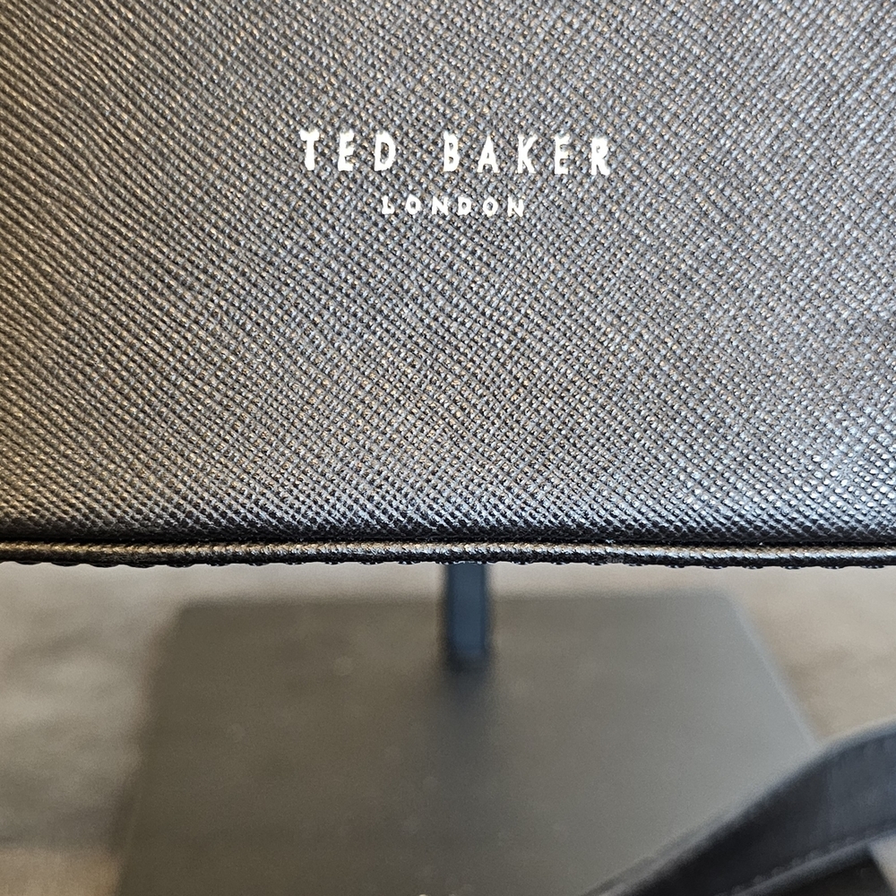 *UNIQUE* Ted Baker Black Satchel with Floral Embellishments - Picture 7 of 16